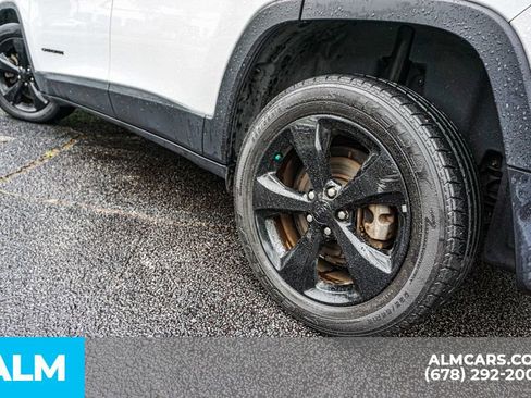 Used 2016 Jeep Cherokee Sport FWD image 16