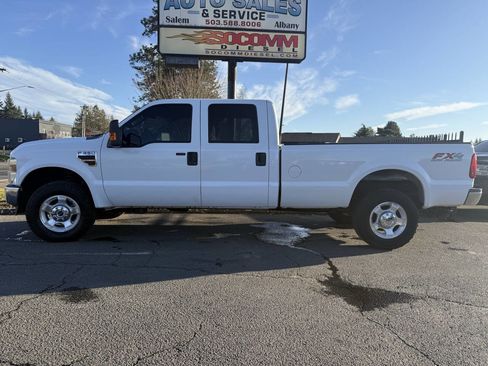 Used 2010 Ford F350 XLT image 3