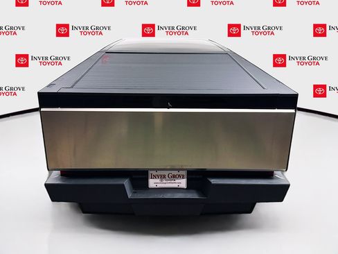 Used 2024 Tesla Cybertruck AWD Crew Cab image 6