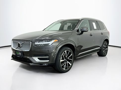 Used 2023 Volvo XC90 B5 Plus w/ Protection Package Premier AWD/4WD image 3
