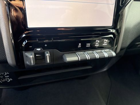 Certified 2024 RAM 2500 Big Horn w/ Night Edition image 23