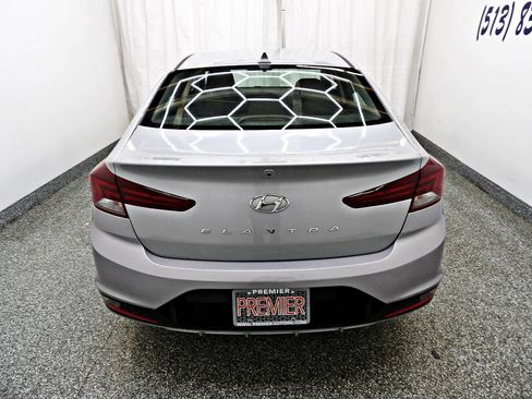 Used 2020 Hyundai Elantra SEL w/ Winter Weather Package image 5