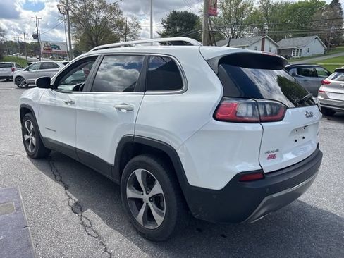 Used 2019 Jeep Cherokee Limited w/ Technology Group AWD/4WD image 4