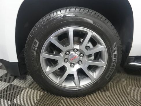 Used 2019 GMC Yukon XL Denali w/ Open Road Package AWD/4WD image 9