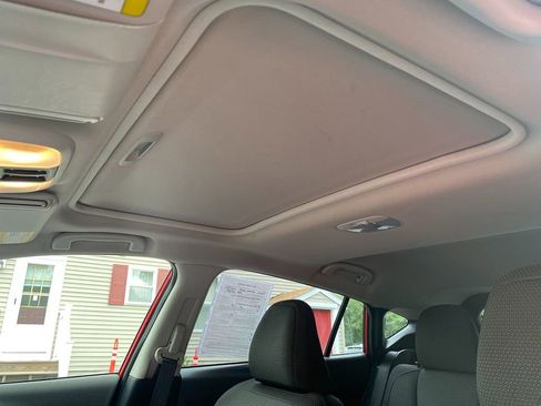 Used 2024 Subaru Crosstrek 2.0i Premium image 24