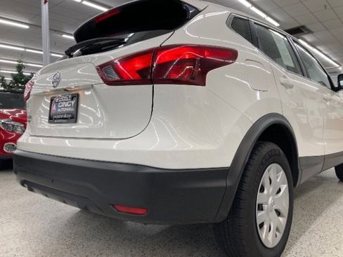 Used 2019 Nissan Rogue Sport S image 37