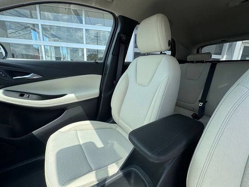 Used 2022 Buick Encore GX Preferred FWD image 28