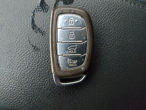Used 2016 Hyundai Tucson Sport image 32