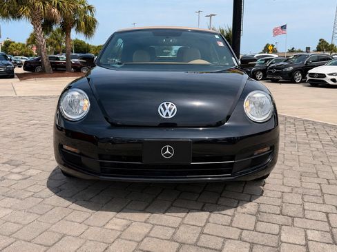Used 2013 Volkswagen Beetle 2.5 FWD image 2