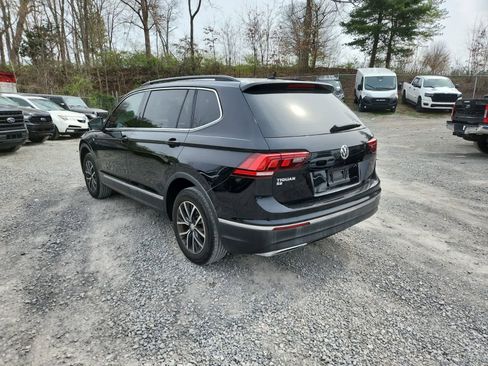 Used 2020 Volkswagen Tiguan SE image 3