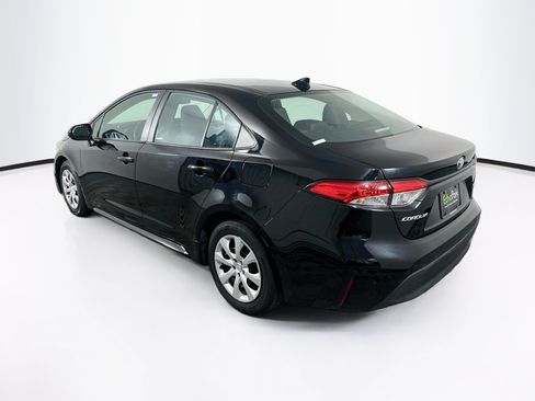 Used 2025 Toyota Corolla LE FWD image 5
