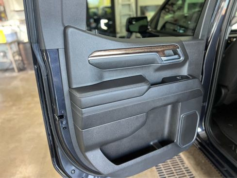 Used 2023 GMC Sierra 1500 Elevation image 22