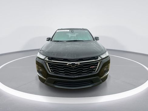 Used 2022 Chevrolet Traverse RS image 3