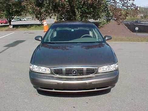 Used 2004 Buick Century Custom image 3