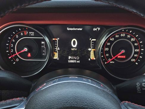 Used 2021 Jeep Wrangler Unlimited Rubicon w/ Xtreme Recon 35" Tire Package image 16