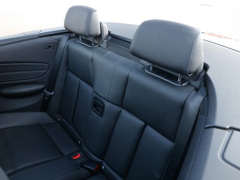 Used 2011 BMW 135i Convertible w/ Premium Pkg image 8