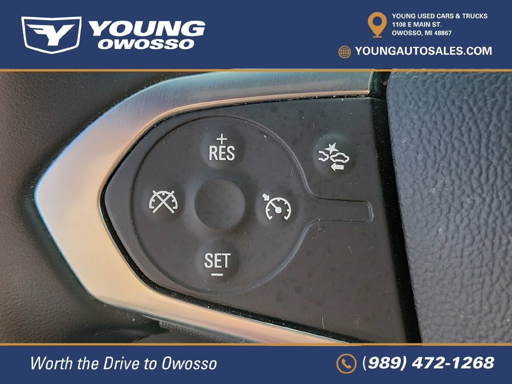 Used 2023 Chevrolet Traverse LT w/ Rear Camera Mirror Package AWD/4WD image 11