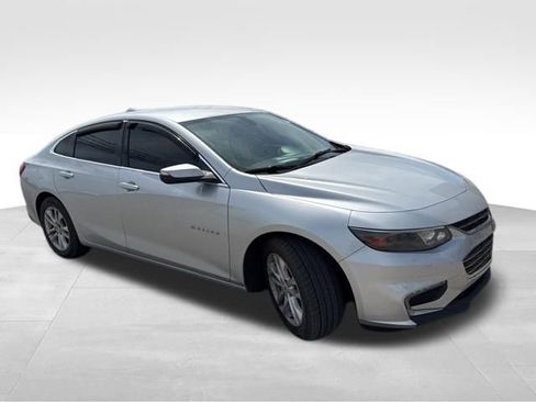 Used 2016 Chevrolet Malibu LT image 8