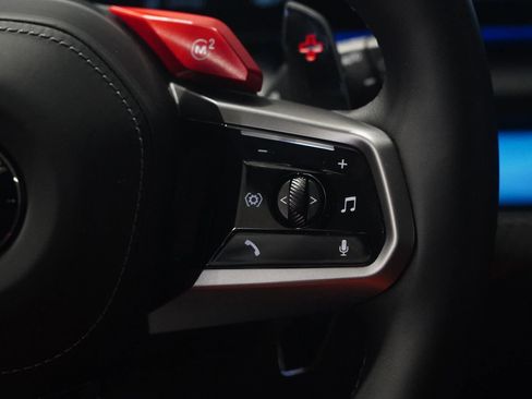 Used 2025 BMW M5 Touring w/ M Driver's Package image 18