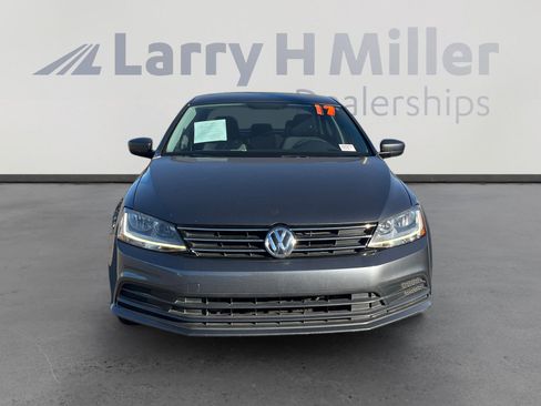 Used 2017 Volkswagen Jetta S image 8
