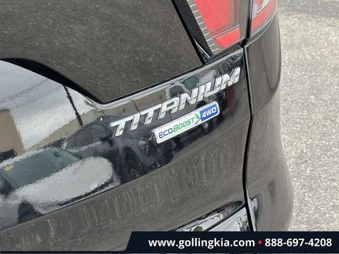 Used 2018 Ford Escape Titanium w/ Ford Safe & Smart Package AWD/4WD image 8