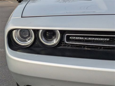 Used 2021 Dodge Challenger SXT w/ Driver Convenience Group image 9