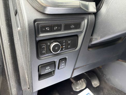 Used 2022 Ford F150 Lariat w/ Equipment Group 502A High AWD/4WD image 19