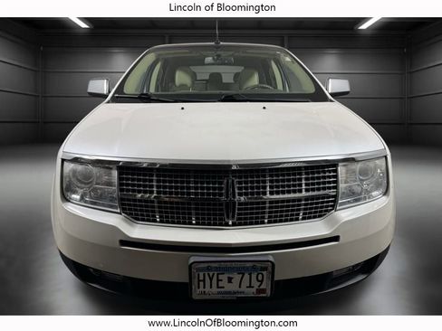 Used 2010 Lincoln MKX AWD image 9