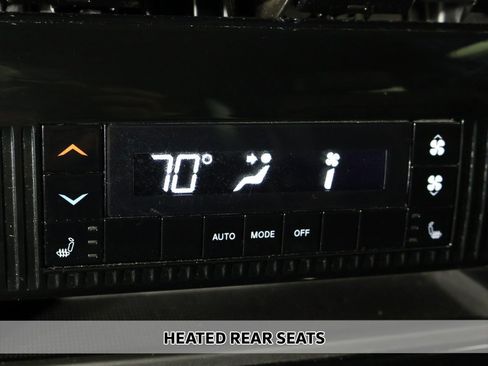 Used 2024 Jeep Wagoneer Series III image 9