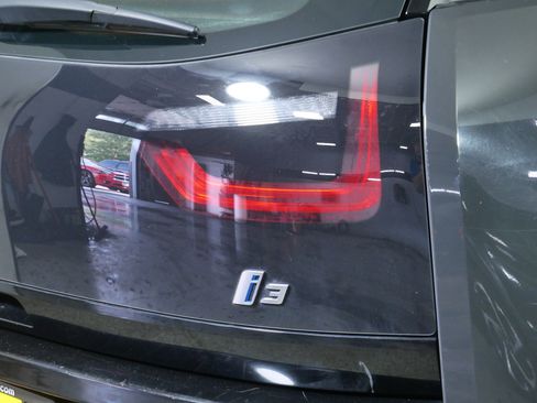 Used 2015 BMW i3 w/ Range Extender image 17