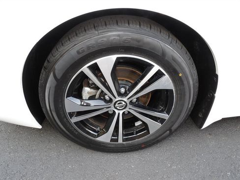 Used 2023 Nissan Sentra SV w/ All-Weather Package FWD image 11