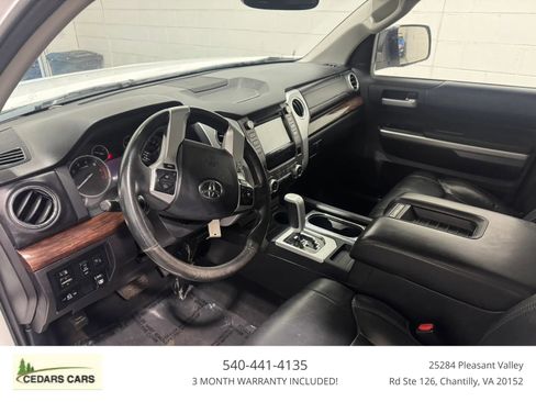 Used 2015 Toyota Tundra Limited w/ Limited Premium Package image 23