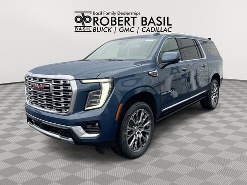 New 2026 GMC Yukon XL Denali w/ Denali Reserve Package AWD/4WD image 1