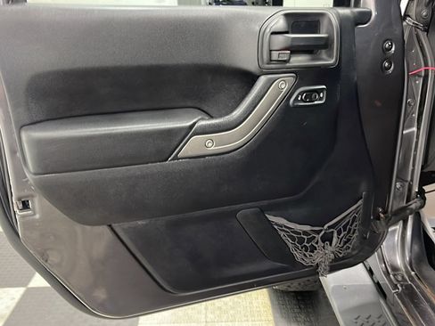 Used 2014 Jeep Wrangler Unlimited Sport w/ Power Convenience Group AWD/4WD image 11