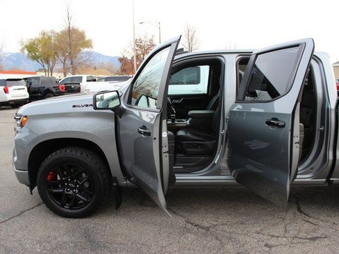 Used 2023 Chevrolet Silverado 1500 RST w/ Redline Edition image 12
