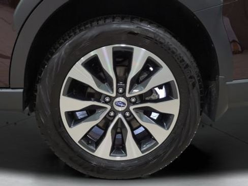 Used 2024 Subaru Outback Touring AWD/4WD image 27