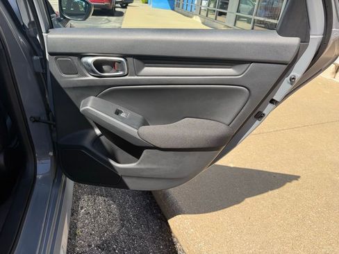 Used 2025 Honda Civic Sport image 31