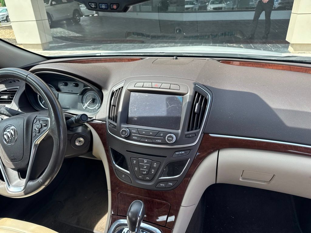 Used 2016 Buick Regal FWD image 8