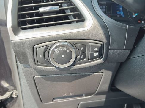 Used 2024 Ford Edge SEL AWD/4WD image 16