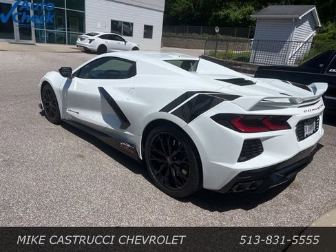 Used 2024 Chevrolet Corvette Stingray Preferred Conv w/ Z51 Performance Package RWD image 4