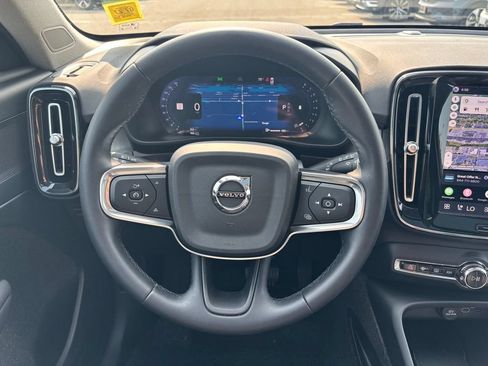 Certified 2026 Volvo XC40 B5 Plus w/ Climate Package AWD/4WD image 7