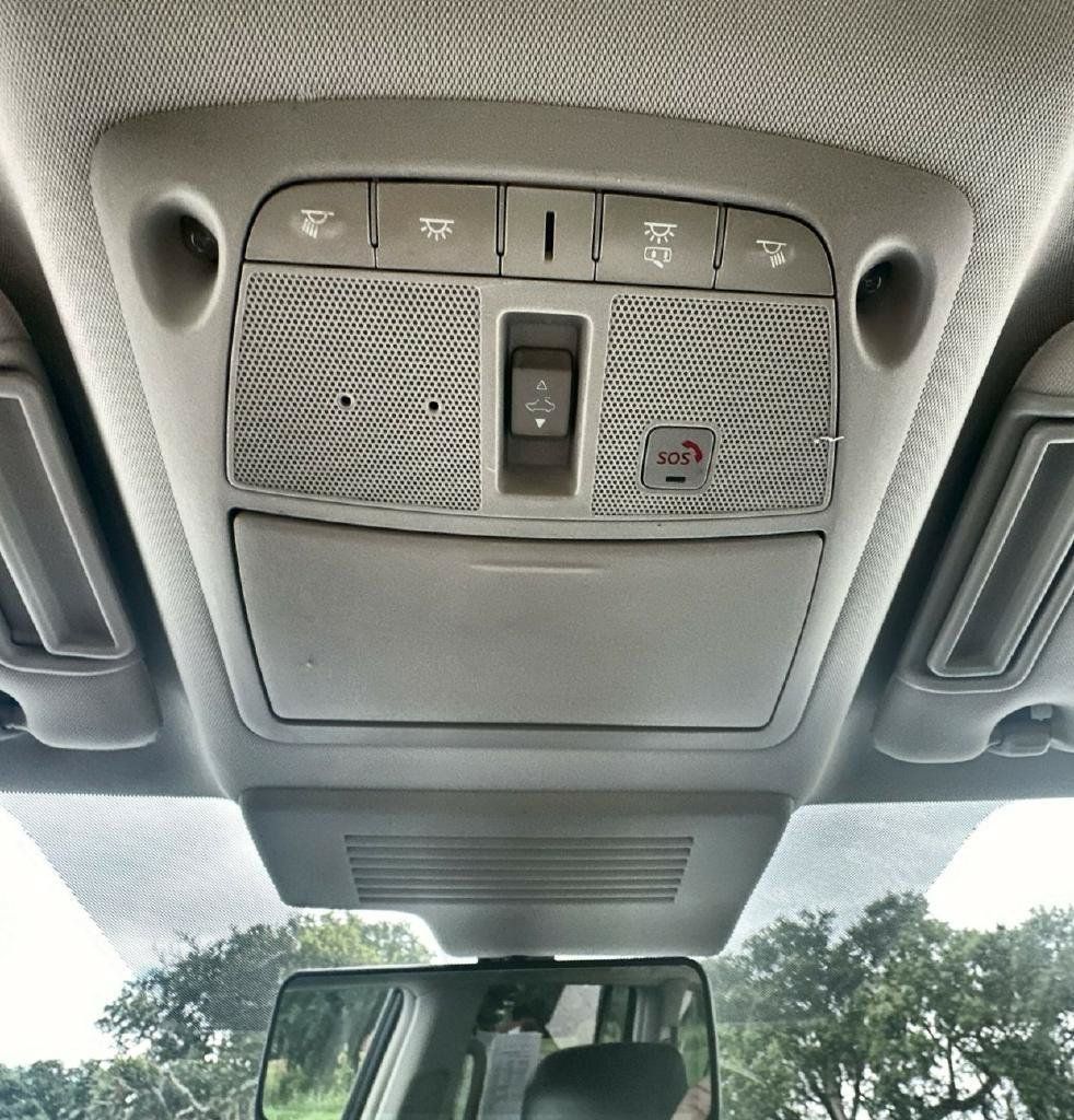 Used 2020 Nissan Armada Platinum w/ Captain's Chairs Package RWD image 25
