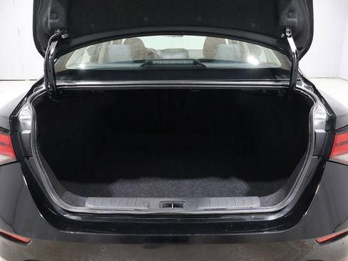 Used 2024 Nissan Sentra S image 19