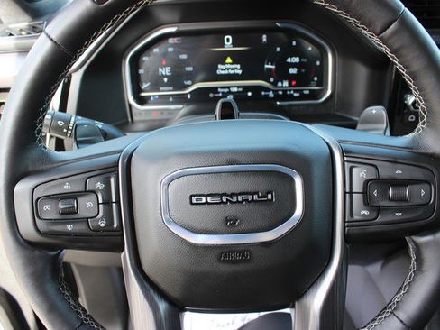 Used 2025 GMC Sierra 1500 Denali Ultimate image 12