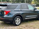 Used 2022 Ford Explorer XLT image 4