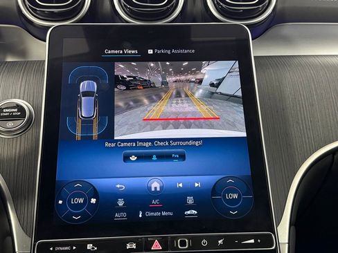 Used 2024 Mercedes-Benz GLC 300 image 17