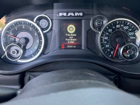 Used 2020 RAM 1500 Big Horn AWD/4WD image 1