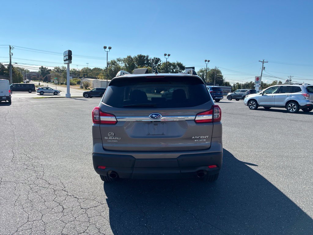Used 2022 Subaru Ascent Limited AWD/4WD image 7