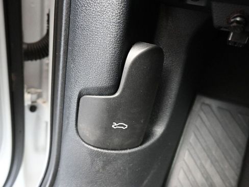 Used 2023 Audi Q3 2.0T Premium image 28