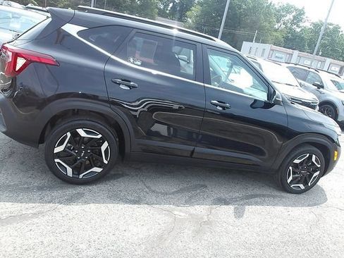 Used 2024 Kia Seltos SX AWD/4WD image 8